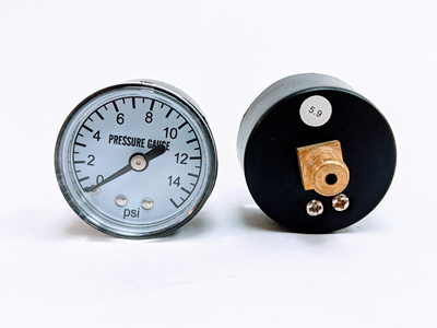 Screw in Pressure Gauge kit for select kerosene forced air models.